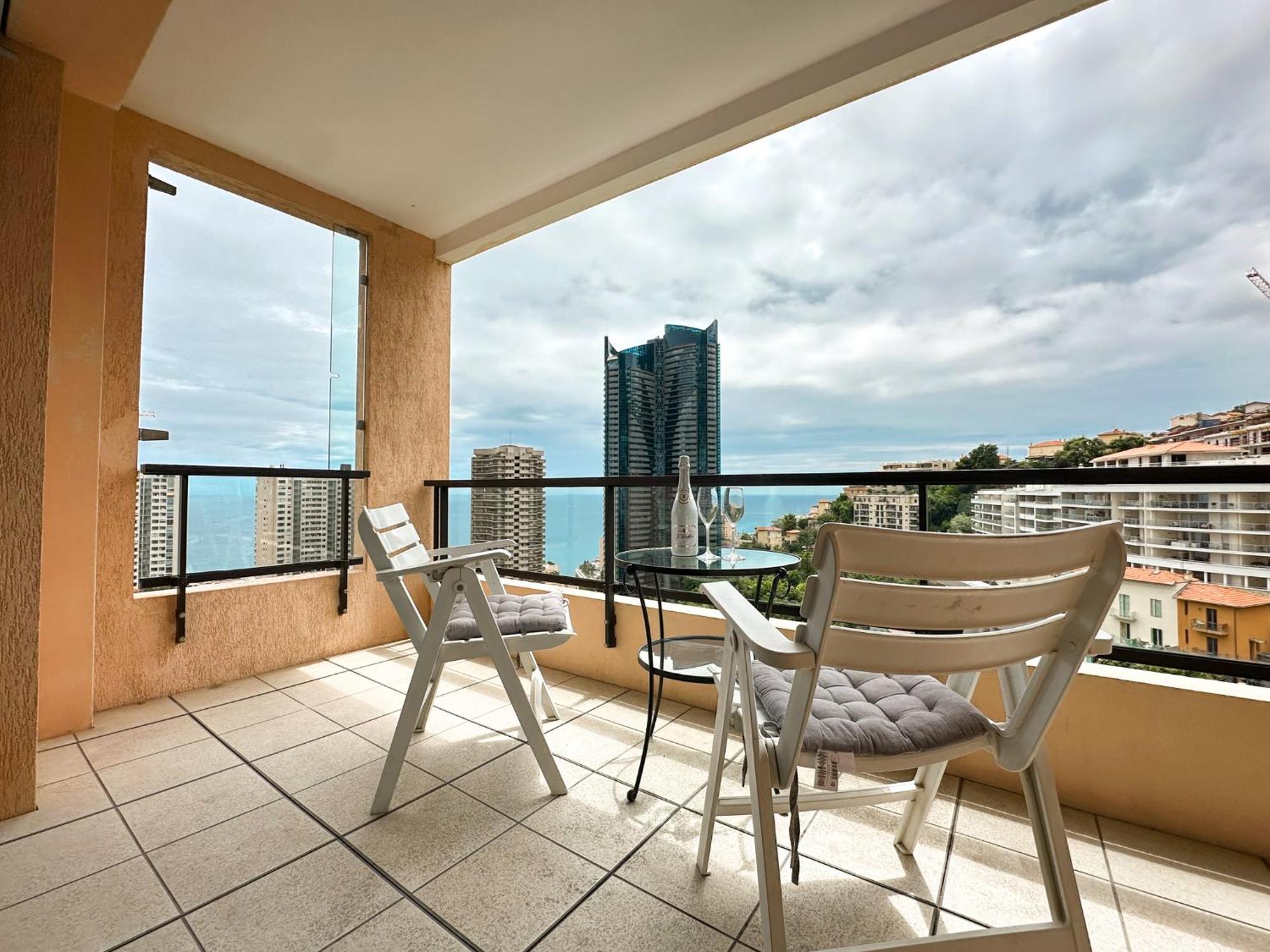 Luxurious 3 Rooms, Pool, Bnbrickeys Beausoleil Exterior foto